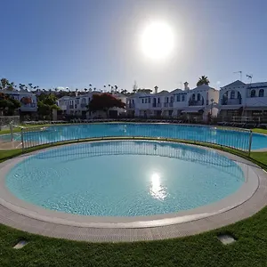 https://bungalows-campo-internacional-maspalomas.in-canary-islands.com