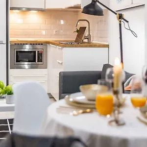 https://tico-deluxe-homeabroad-apartments.1costadelsol.com